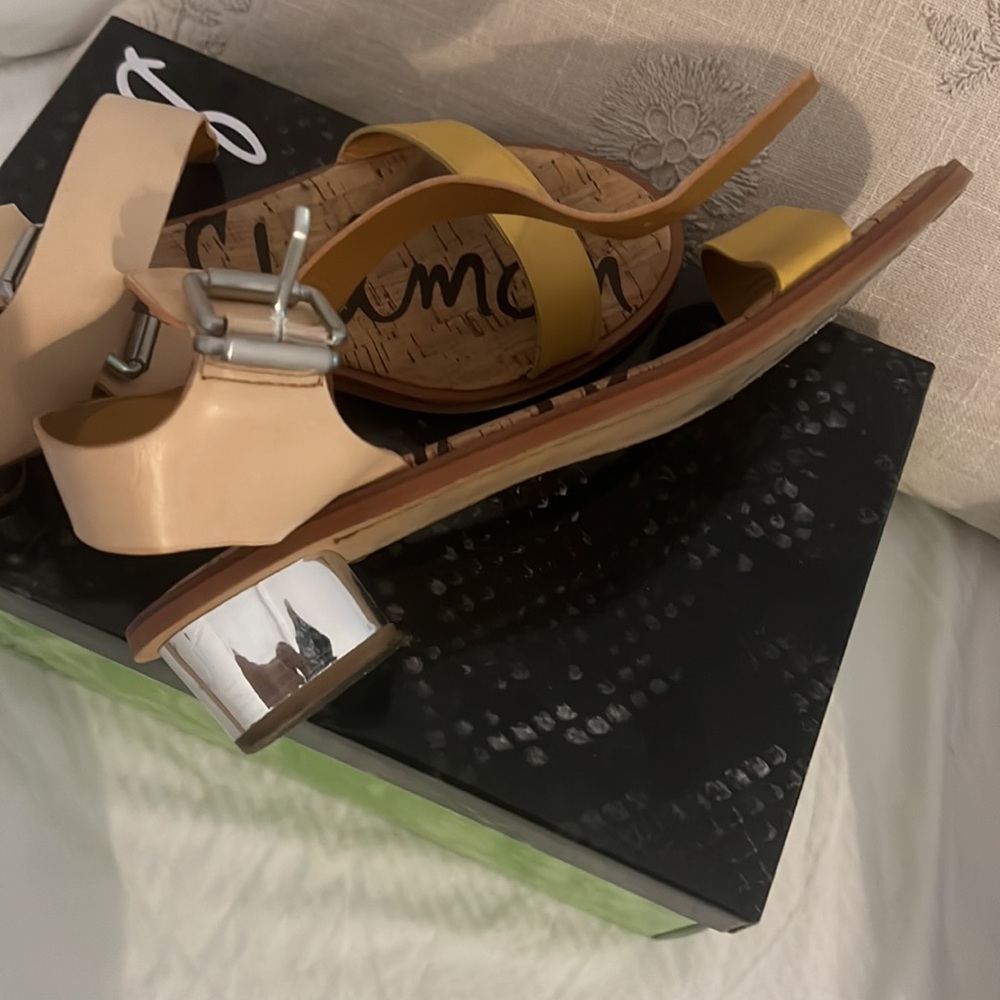 Sam Edelman - Picture 4 of 5